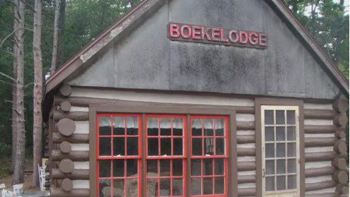Front view of Boekelodge in Sleeping Bear Dunes National Lakeshore